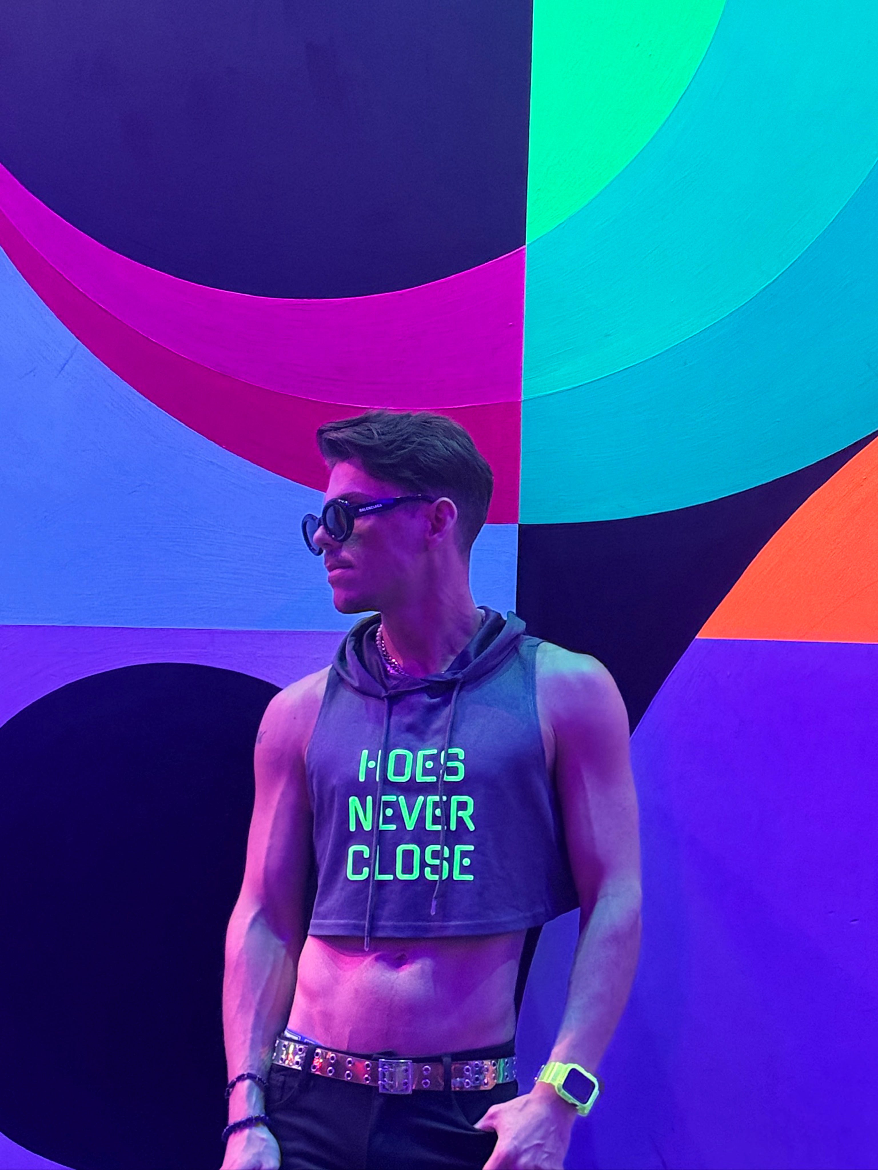 hoes never close crop hoodie image 3